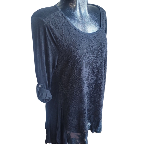 Papillon Black Top with Lace Overlay M - Picture 2 of 6
